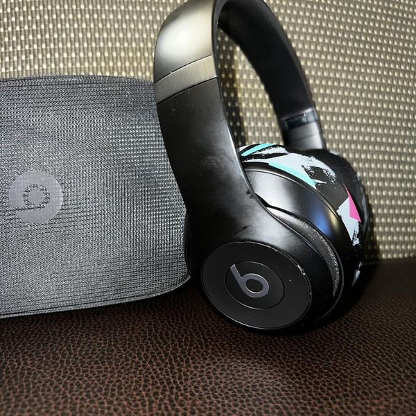 Beats Studio Pro - Black