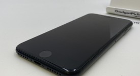 Good
													Apple iPhone SE 2nd Gen 2020 - Unlocked, Black, 64 GB, A2275, photo 5 of 5