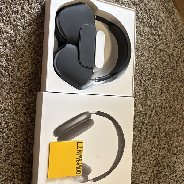 Apple AirPods Max - Gray