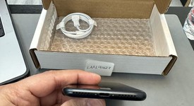 Mint
													Apple iPhone SE 3rd Gen 2022 - Unlocked, Midnight, 64 GB, A2595, photo 6 of 6