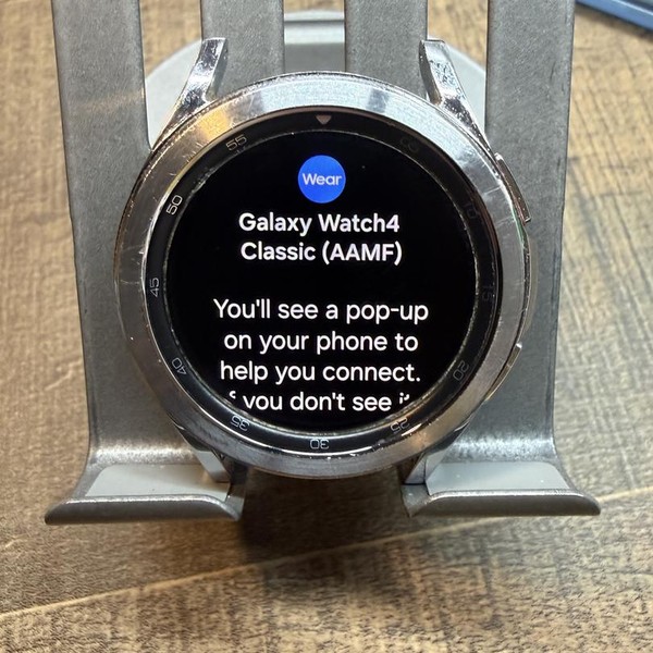 Samsung Galaxy Watch4 Classic - Unlocked, Silver, 42mm