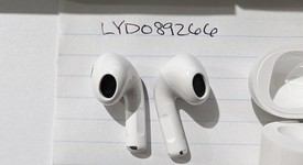 Used
													Apple AirPods 3rd Gen - MagSafe Case, photo 3 of 5