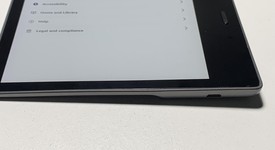 Mint
													Amazon Kindle Oasis 10th Gen - Gray, 32 GB, WiFi Only, photo 5 of 9