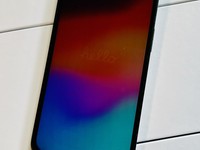 Apple iPhone 13