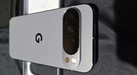 Mint
													Google Pixel 10 Pro XL - Unlocked, Moonstone, 1 TB, GUL82, photo 4 of 10