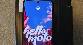 Mint
													Motorola Razr Plus (2024) - Unlocked, Navy Blue, 256 GB, 12 GB, photo 1 of 12