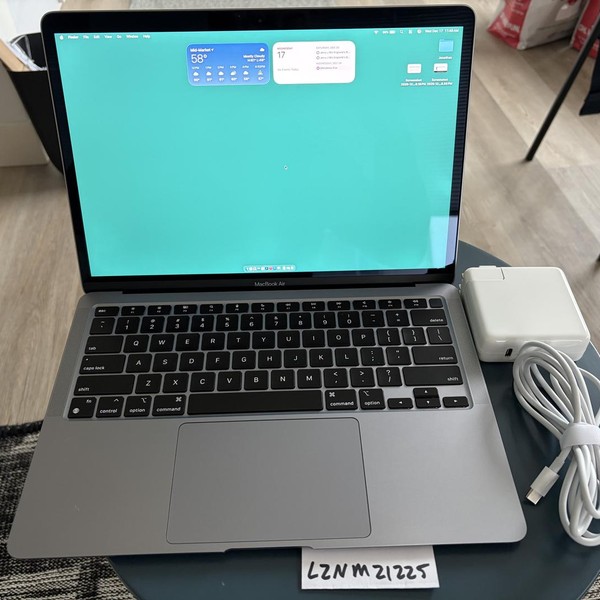 MacBook Air 2020 - 13 inch - 128 GB, Gray, 8 GB, Apple M1