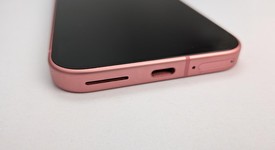 Good
													Google Pixel 9 - Unlocked, Peony, 128 GB, 12 GB, G2YBB, photo 5 of 6