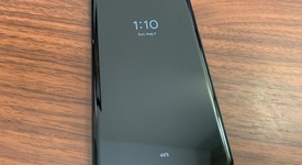 Good
													Google Pixel 2 XL - Verizon, Black, 64 GB, Verizon Edition, photo 3 of 4