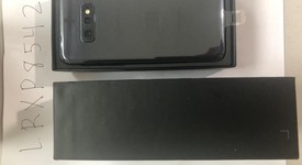 Mint
													Samsung Galaxy S10e - Unlocked, Black, 256 GB, 8 GB, SM-G970U1, photo 2 of 4