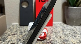 Mint
													OnePlus 13R - Unlocked, Nebula Noir, 256 GB, 12 GB, photo 5 of 9