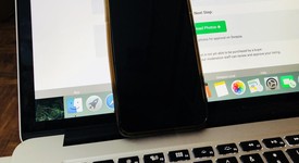 Mint
													Apple iPhone Xs Max - Sprint, Gold, 256 GB, A1921, photo 1 of 7