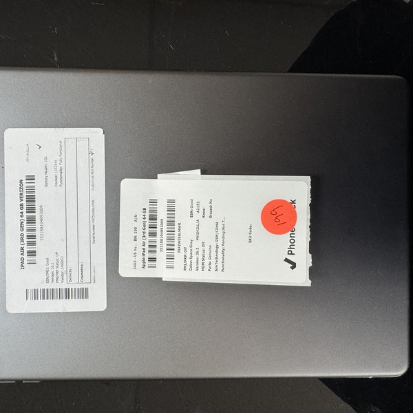 Apple iPad Air 3rd Gen - Verizon, 64 GB, Gray