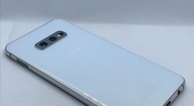 Mint
													Samsung Galaxy S10e - AT&T, White, 128 GB, 6 GB, SM-G970U, photo 3 of 6