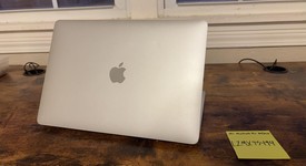 Good
													MacBook Air 2020 - 13" - Apple M1, Silver, 256 GB, 16 GB, photo 3 of 8
