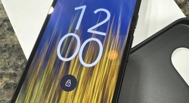 Mint
													Google Pixel 9a - Unlocked, Obsidian, 128 GB, 8 GB, photo 3 of 6