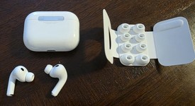 Used
													Apple AirPods Pro 3, photo 3 of 4