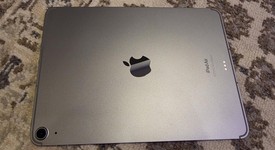 Good
													Apple iPad Air 11" (M2) 2024 - Unlocked, Gray, 128 GB, A2903, photo 3 of 8