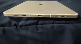 Good
													Apple iPad 10th Gen - Unlocked, Silver, 64 GB, A2757, photo 5 of 14