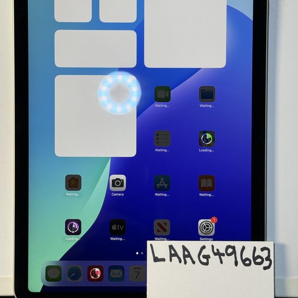 Apple iPad Air 4th Gen - Wi-Fi, 64 GB, Silver, A2316