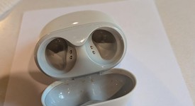 Used
													Google Pixel Buds A-Series - Olive, photo 3 of 4