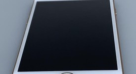 Good
													Apple iPhone 8 - Unlocked, Gold, 64 GB, A1863, photo 1 of 7