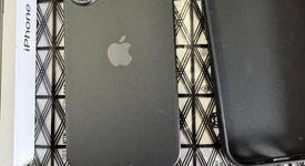 Mint
													Apple iPhone 16 - Unlocked, Black, 256 GB, A3081, photo 2 of 9