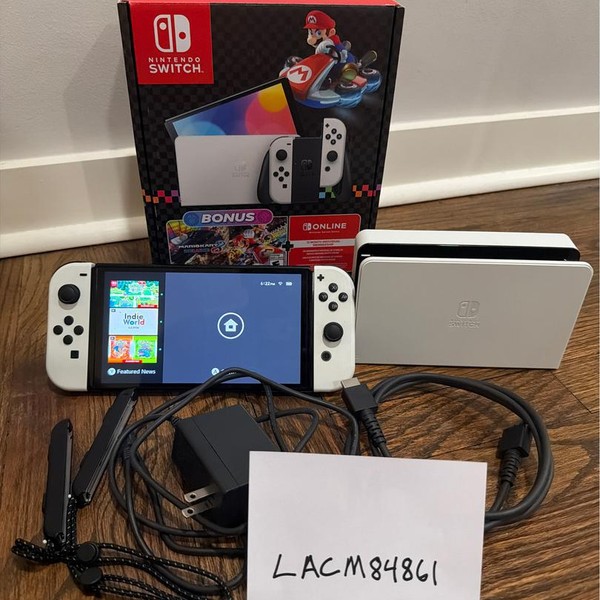 Nintendo Switch - OLED - 64 GB, White