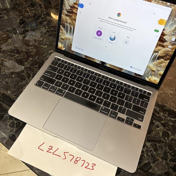 MacBook Air 2020 - 13 inch - 512 GB, Gray, 8 GB, Intel Core i5