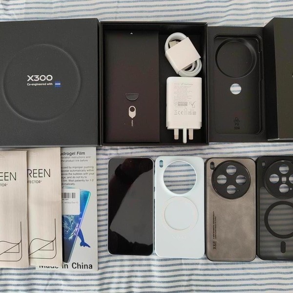 Vivo X300 - Unlocked Non-US, 512 GB, Blue, 16 GB