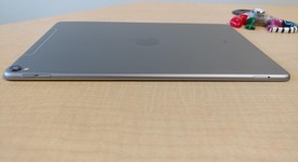 Good
													Apple iPad Pro 10.5" - Unlocked, Gray, 64 GB, photo 4 of 20
