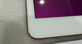 Good
													Apple iPad 8th Gen - Wi-Fi, Gold, 32 GB, A2270, photo 3 of 3