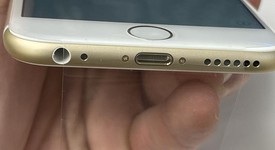 Mint
													Apple iPhone 6 - Unlocked, Gold, 64 GB, A1586, photo 4 of 5