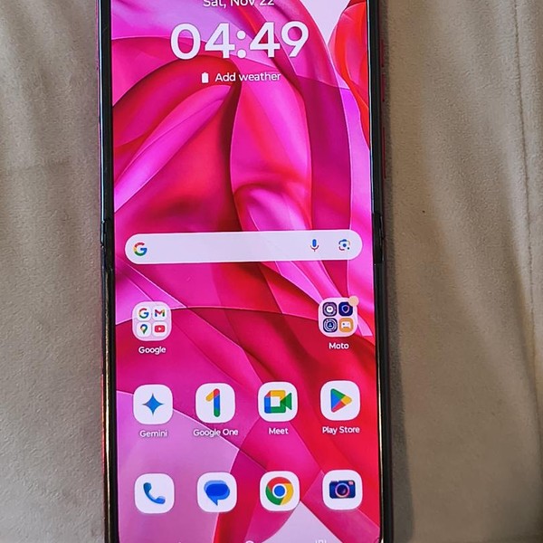 Motorola Razr Plus (2024) - Unlocked, Pink, 256 GB, 12 GB