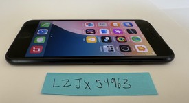 Good
													Apple iPhone SE 3rd Gen 2022 - Unlocked, Midnight, 128 GB, A2595, photo 3 of 5