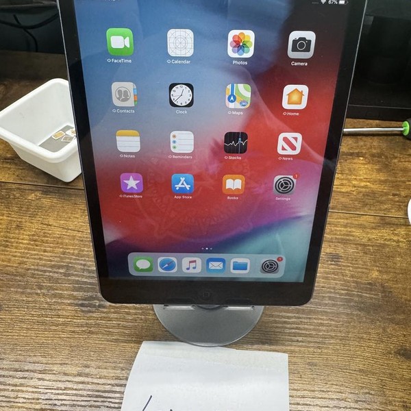 Apple iPad Mini 2 Retina - Unlocked, 128 GB, Black