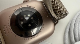 Good
													Apple Watch Series 11 46mm - Rose Gold, A3333 - GPS, Aluminum, photo 4 of 4