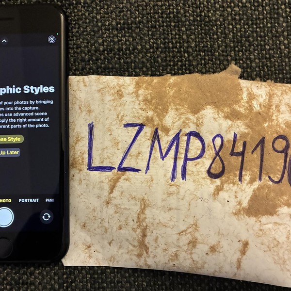 Apple iPhone SE 3rd Gen 2022 - Unlocked, 64 GB, Midnight, A2595