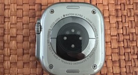 Good
													Apple Watch Ultra 49mm - Unlocked, Titanium, A2622, photo 2 of 3