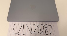 Mint
													MacBook Air 2025 (M4) - 13" - Apple M4, Sky Blue, 256 GB, 16 GB, photo 1 of 9