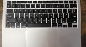 Fair
													MacBook Air 2020 - 13" - I3, Silver, 256 GB, 8 GB, photo 3 of 17