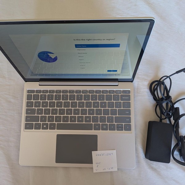 Microsoft Surface Laptop Go - I5, Platinum, 256 GB, 8 GB