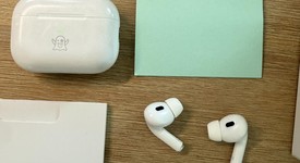 Used
													Apple AirPods Pro 2 - Lightning, photo 4 of 8