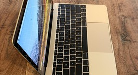 Good
													Macbook Retina 2017 - 12" - Gold, 256 GB, 8 GB, photo 4 of 10