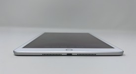 Mint
													Apple iPad 7th Gen - Wi-Fi, Silver, 32 GB, A2197, photo 3 of 6