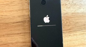 Mint
													Apple iPhone 15 Pro - Unlocked, Natural, 1 TB, A2848, photo 2 of 5