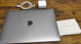 Fair
													MacBook Air 2020 - 13" - Apple M1, Silver, 256 GB, 8 GB, photo 1 of 6