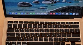 Good
													MacBook Air 2020 - 13" - Apple M1, Silver, 256 GB, 8 GB, photo 2 of 10