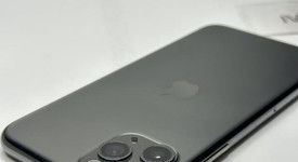 Good
													Apple iPhone 11 Pro - Unlocked, Gray, 256 GB, A2160, photo 3 of 6