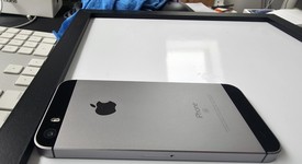 Good
													Apple iPhone SE 1st Gen 2016 - Unlocked, Grey, 16 GB, A1662, photo 5 of 7